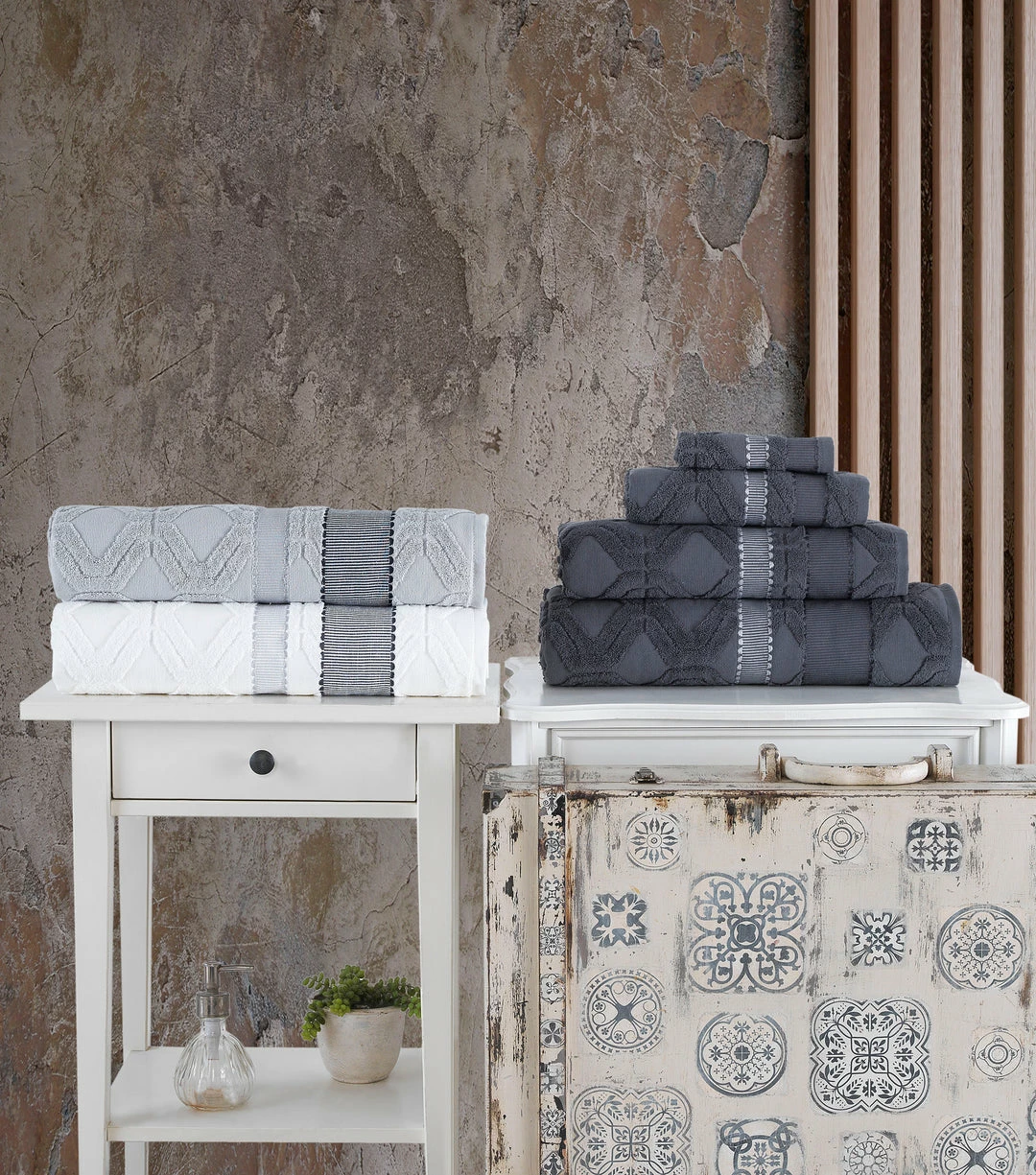 New ๐ Brooks Brothers Large Square Bath Mat ๐ - Image 5